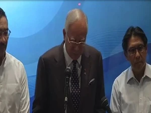 马来西亚总理纳吉布在新闻发布会上